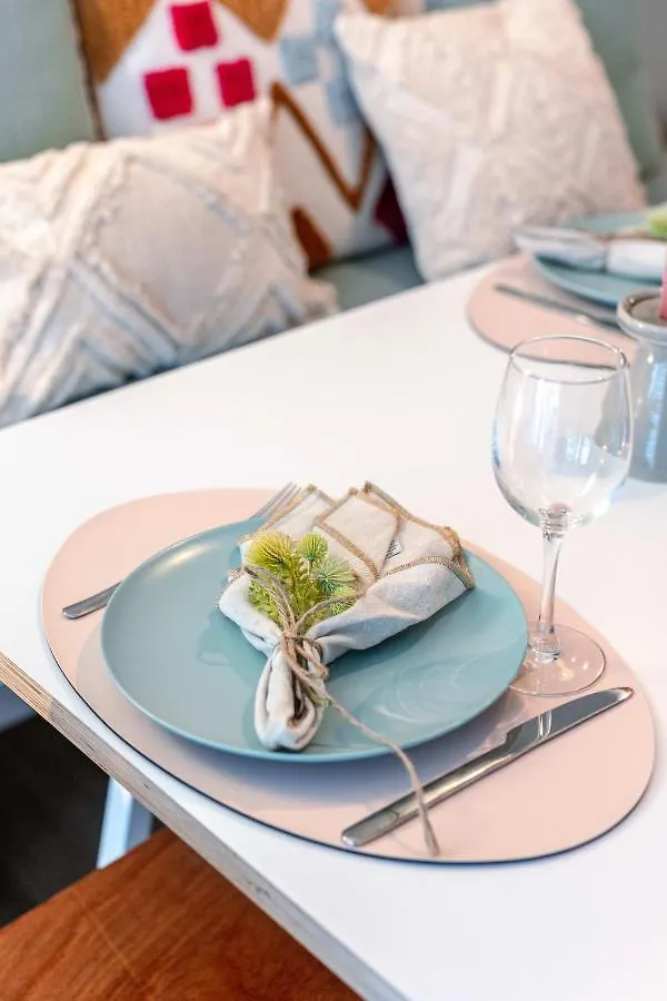 B At C - A Trendy Flat With A Vintage Feel, Outdoor Swimming Pool And Lateral Sea View! Apartment